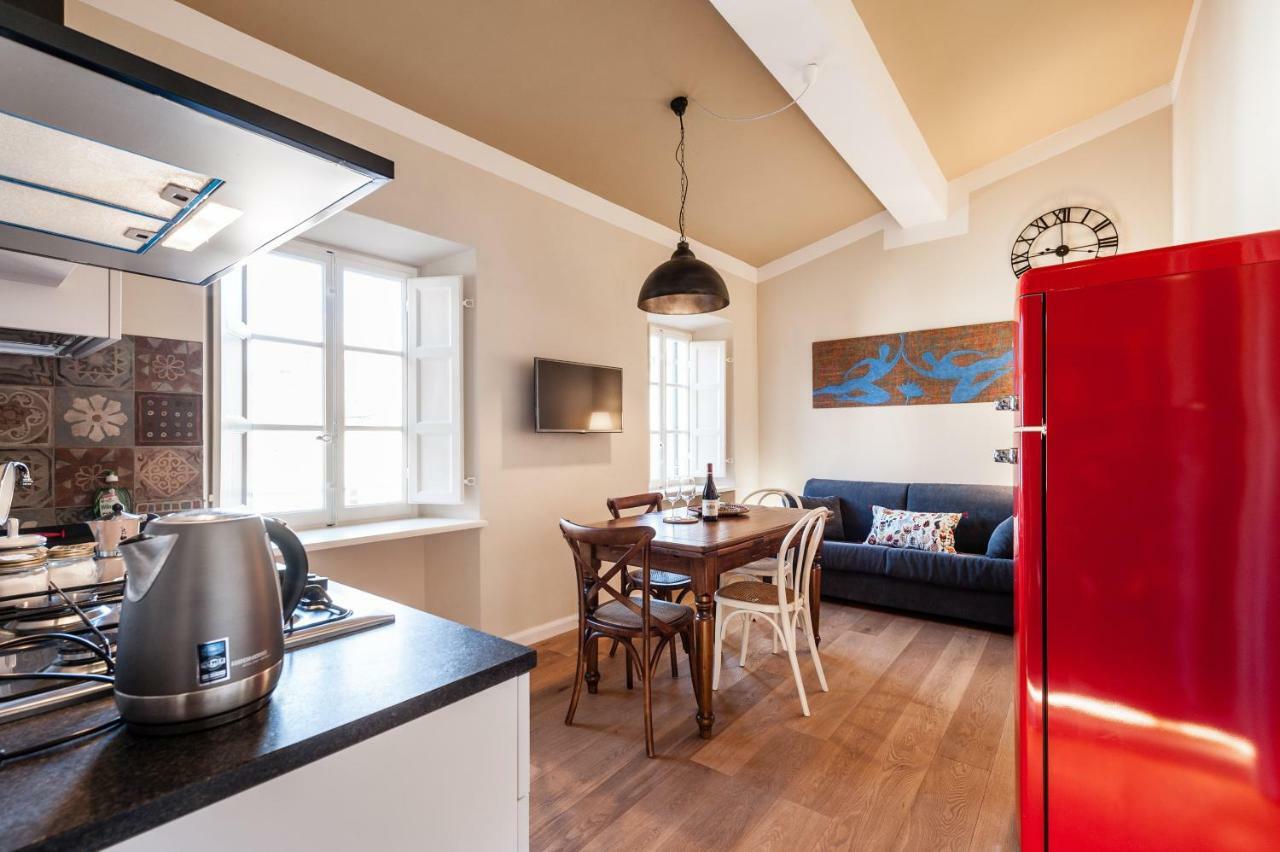 Affordable Suite With A View In The Heart Of 루카 외부 사진