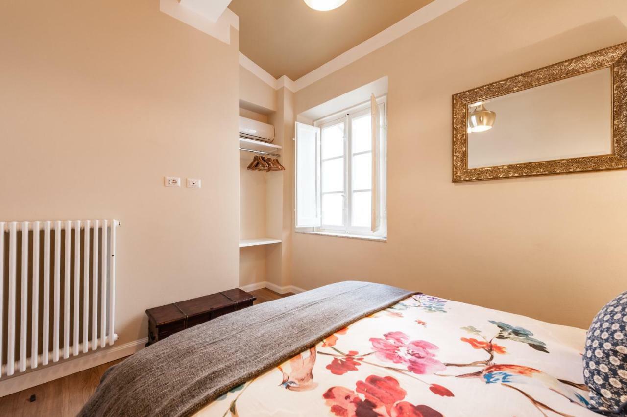 Affordable Suite With A View In The Heart Of 루카 외부 사진